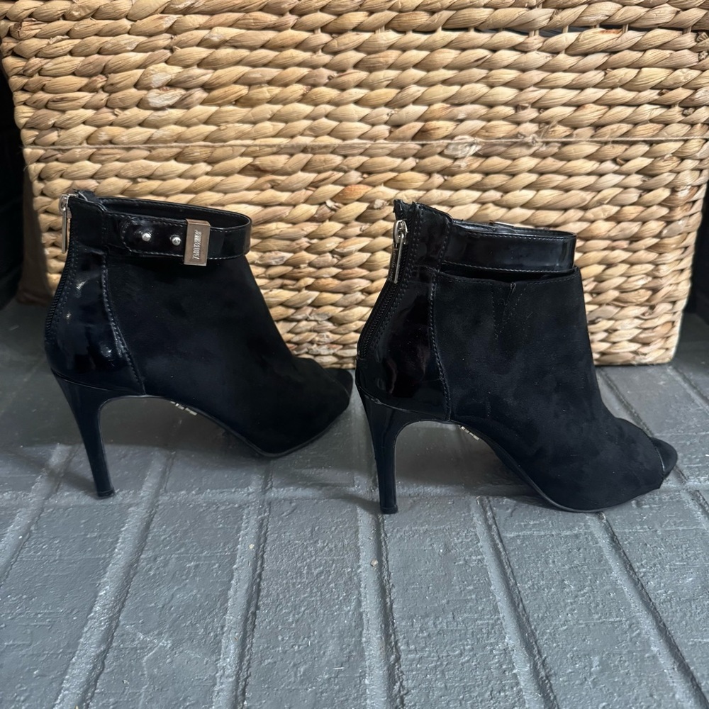 Jennifer Lopez Women’s 6M Black Open Toe Ankle Boots Heels Peep‎ Toe Zipper Heel